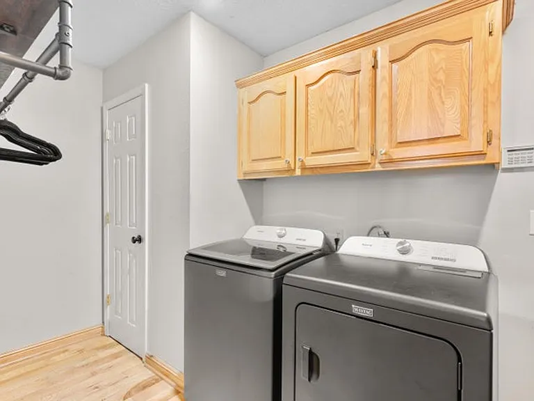840 E Gaslight Dr — Photo 12