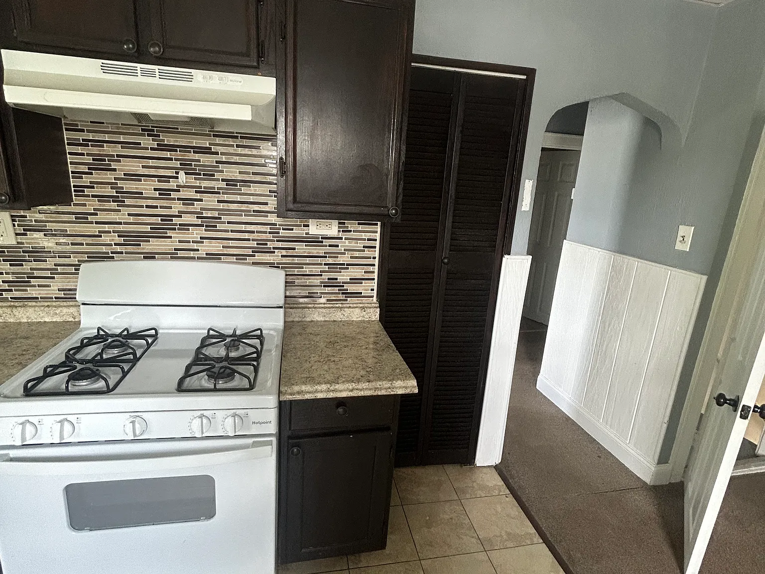 3 bed, $1,250 — Photo 2