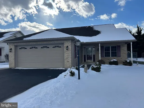 250 Eisenhower Dr, Chambersburg, PA 17201