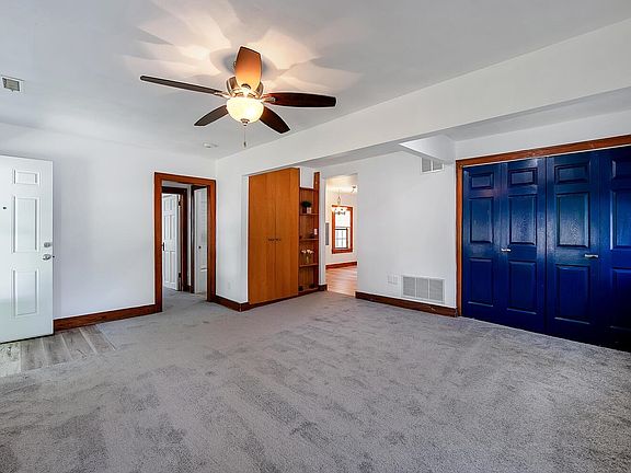 5th image of 402 N Millwood St