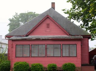 408 Madison Ave, Charleston, IL 61920