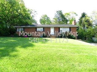 1190 Westmoreland Dr, Harrisonburg, VA
