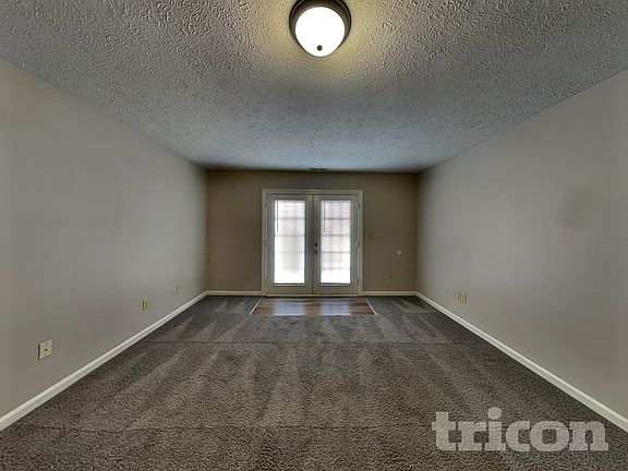 3rd image of 1334 Grand Canyon Cir