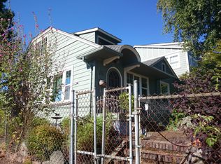 3751 SW Grayson St, Seattle, WA 98126