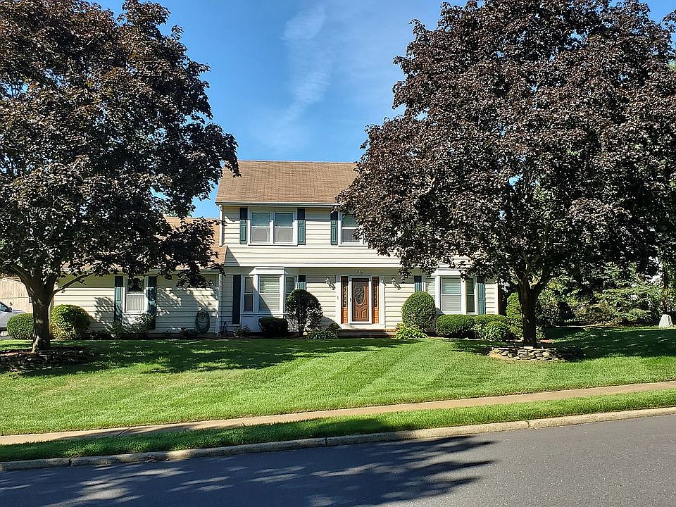 5 bedroom 2 1/2 bath home