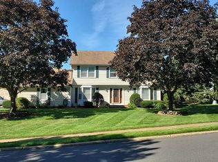 617 Hill Dr, Brick, NJ 08724