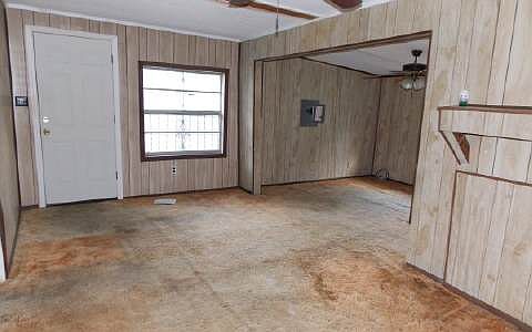 2nd image of 344 NE Patterson Ave