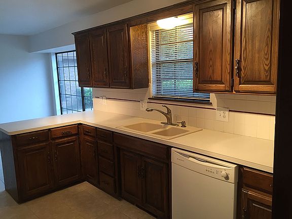 2nd image of 908 Quail Creek Dr