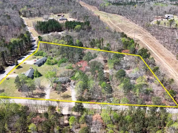 583 Center Point Rd, Bremen, GA 30110