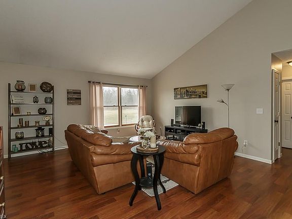 5th image of 30001 Westminster Dr