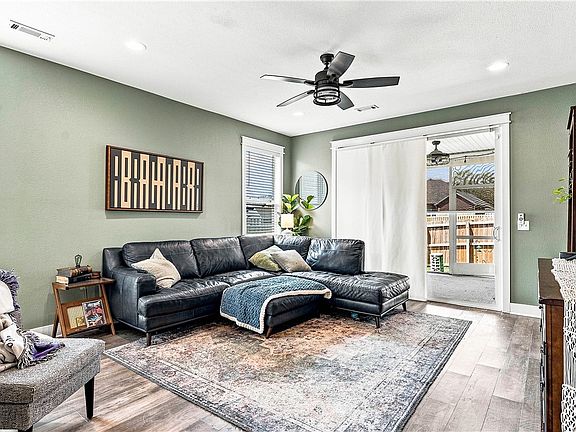 4th image of 2763 N Chapel Dr