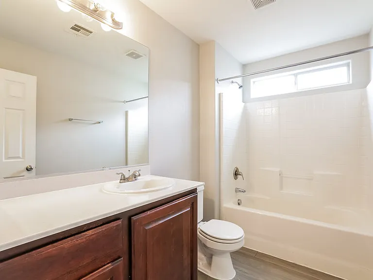 9469 Diamond Bridge Ave — Photo 16