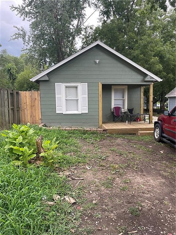 1537 S Willow Ave, Independence, MO 64052 Zillow