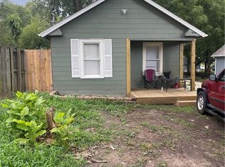 1537 S Willow Ave, Independence, MO 64052