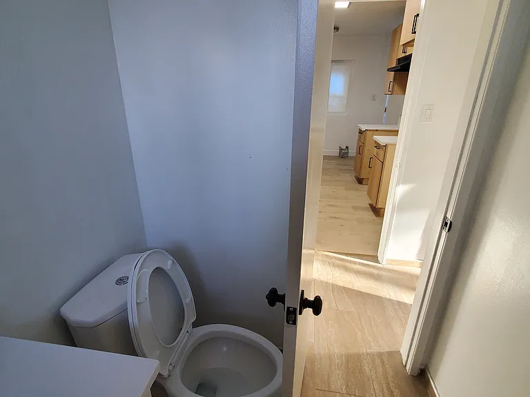 14500 Orange Ave #14502 — Photo 8