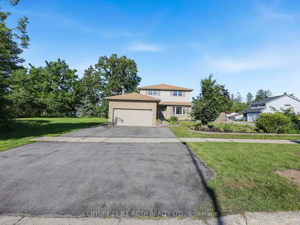 104 Woodside Dr, Orillia, ON L3V 7N7