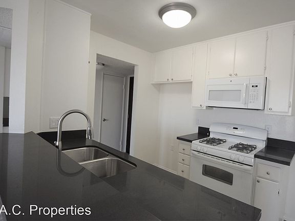 5th image of 11760 Hamlin St APT 308