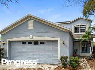 451 Maple Pointe Dr, Seffner, FL 33584