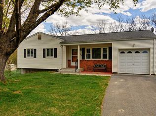 139 College View Dr, Hackettstown, NJ 07840