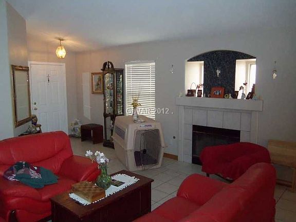 2nd image of 963 Hollandsworth Ave