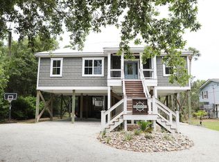1523 Marianne St, Edisto Island, SC 29438