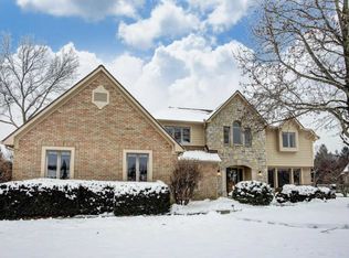 230 Thornbury Ln, Powell, OH
