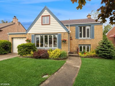 273 Desplaines Ave, Riverside, IL, 60546