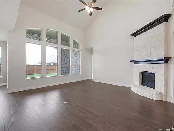 5th image of 10018 Ellenora Place