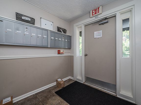 5th image of 300 Gilkeson Rd APT 7B