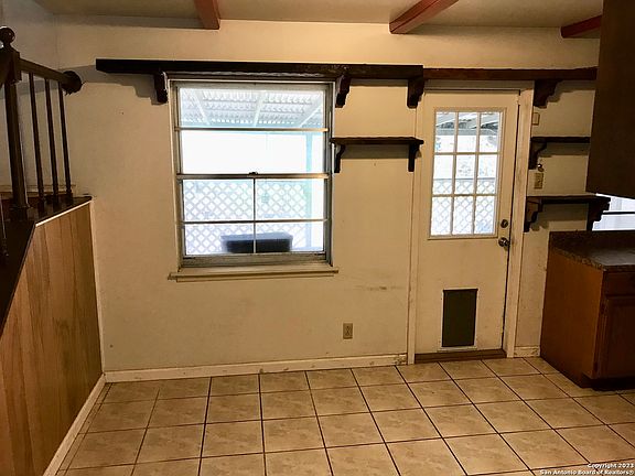 5th image of 5118 Lancelot Dr