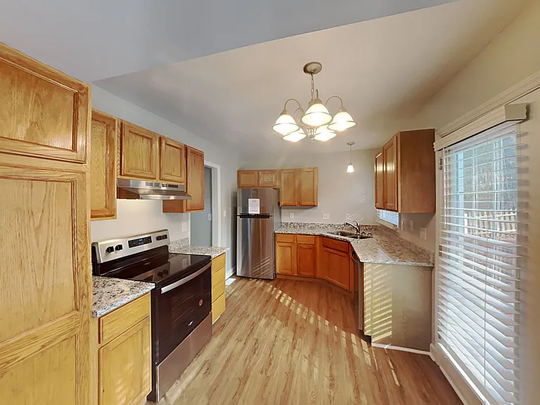 6 Creeks Edge Ct — Photo 3