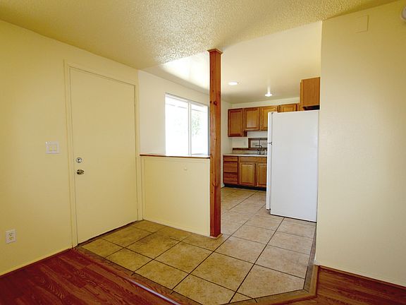 4th image of 3704 S Gunnison St #3708