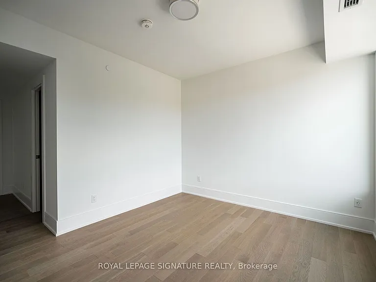 259 The Kingsway #309 — Photo 29