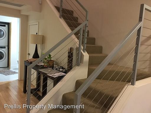 4th image of 5016 Bakman Ave #102
