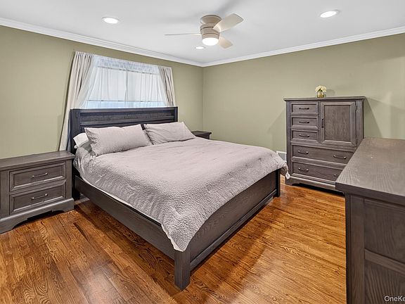 5th image of 76 Burlington Boulevard