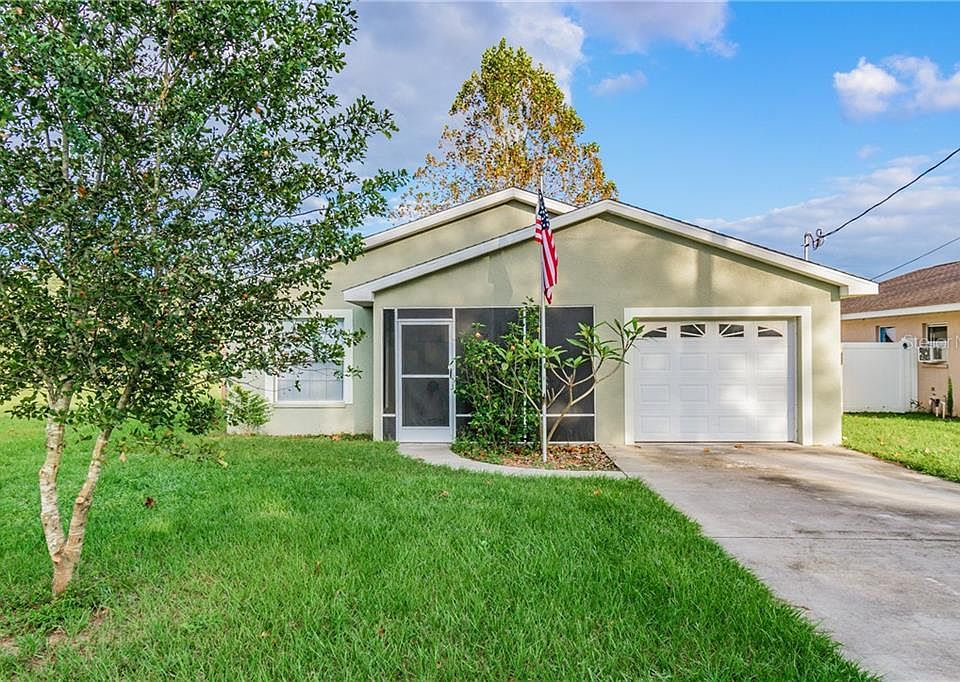 1st image of 3276 Riverdale Dr