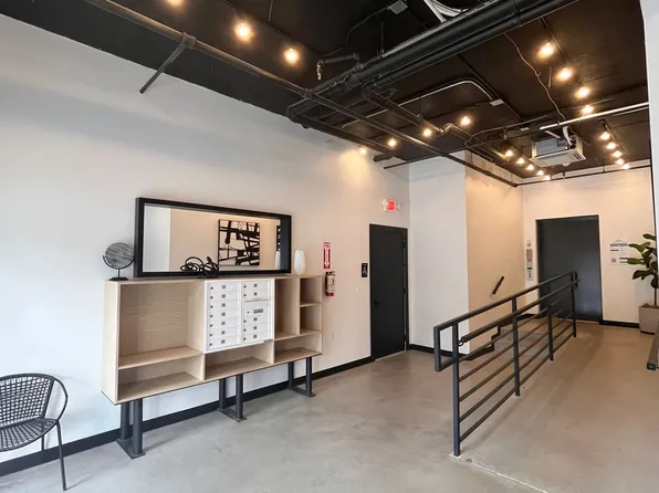 276 Duncan Avenue image 4 of 15