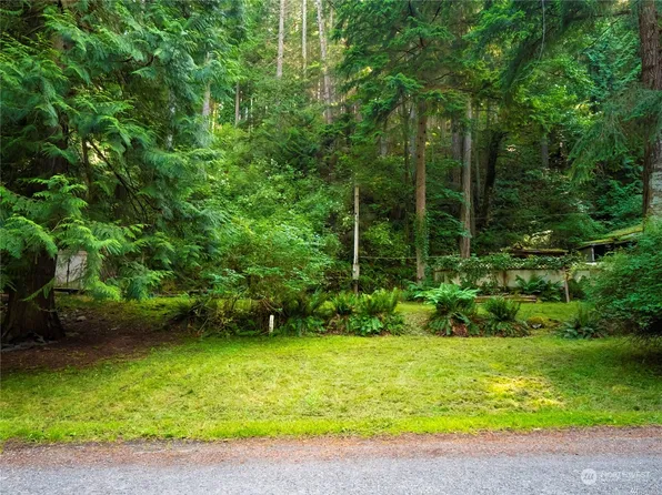 1187 Scenic Avenue, Lummi Island, WA 98262