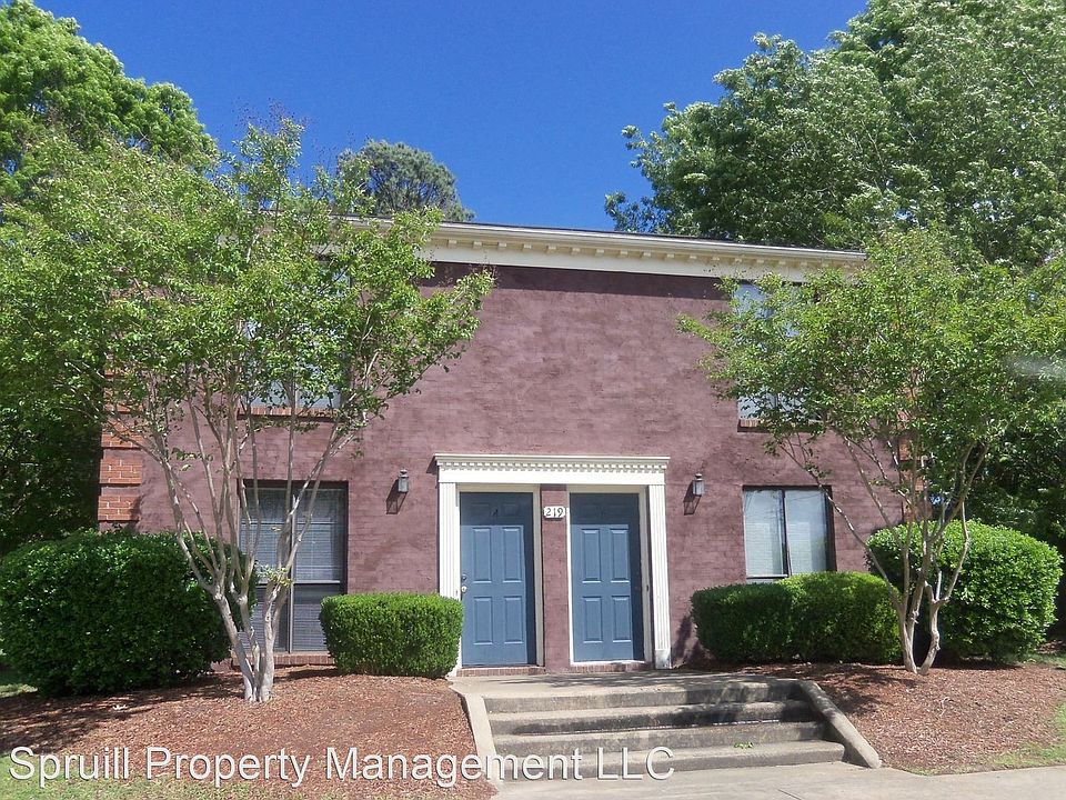 1st image of 219 Helen Cir #A
