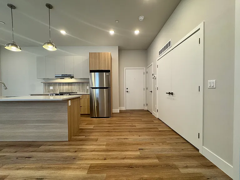 5222-24 Chester Ave #2 — Photo 9