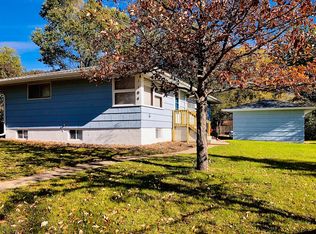 1104 9th St NW, Minot, ND 58703