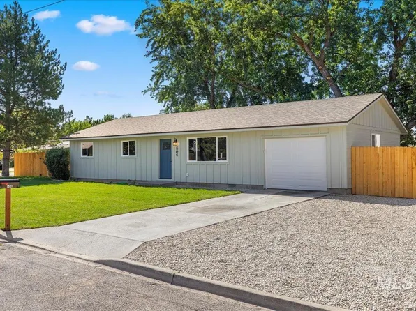 506 NW 3rd St, Fruitland, ID 83619