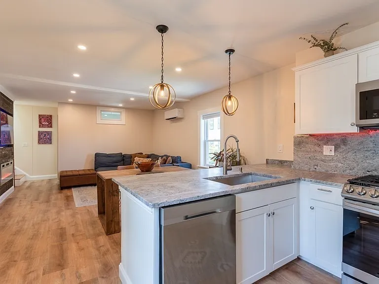 5 Everett Ct #2B — Photo 8