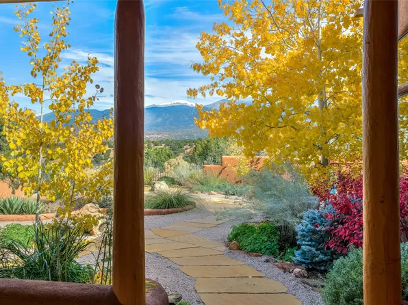 111 Avenida De Las Casas, Santa Fe, NM 87506