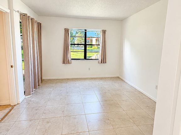 5th image of 2050 Oleander Blvd APT 7104