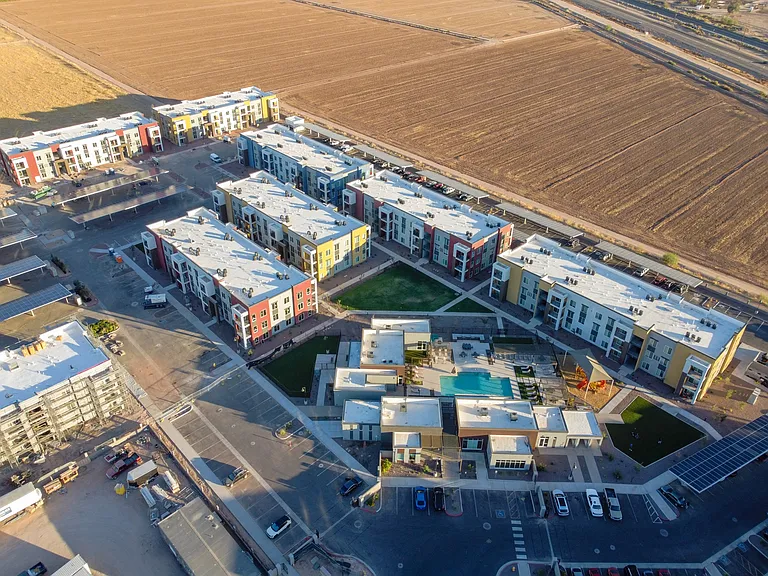 Copa Flats — Photo 42