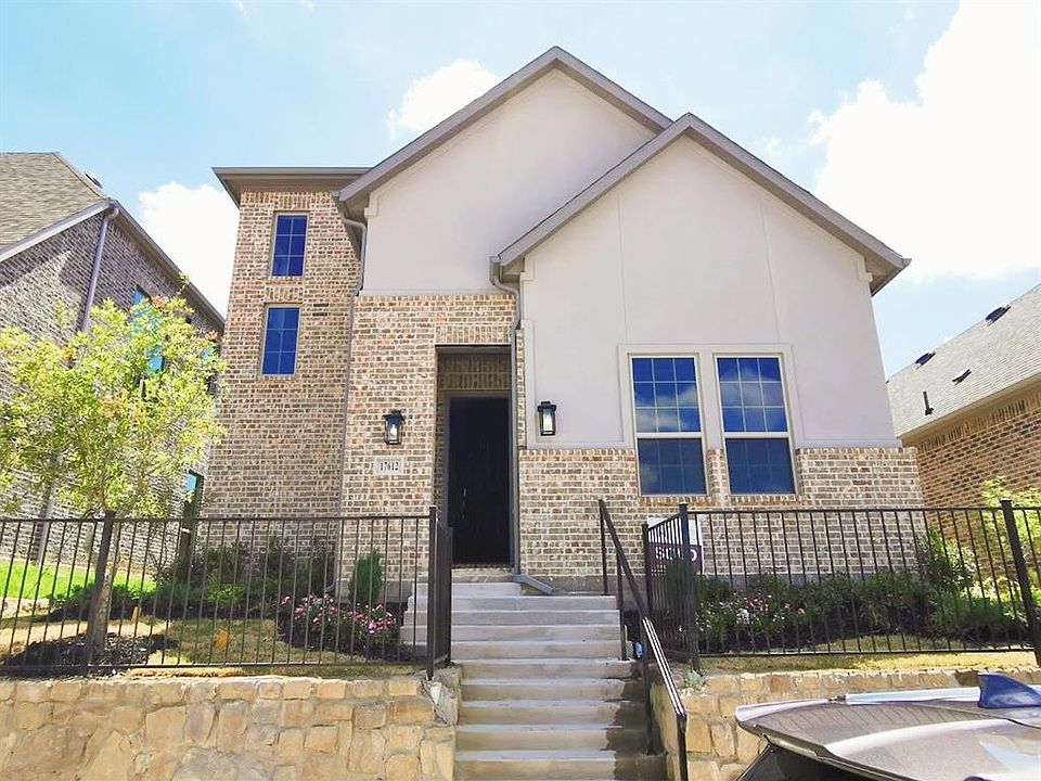 1st image of 17612 Bottlebrush Dr