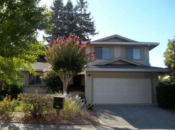 1263 Larkin Dr, Sonoma, CA 95476