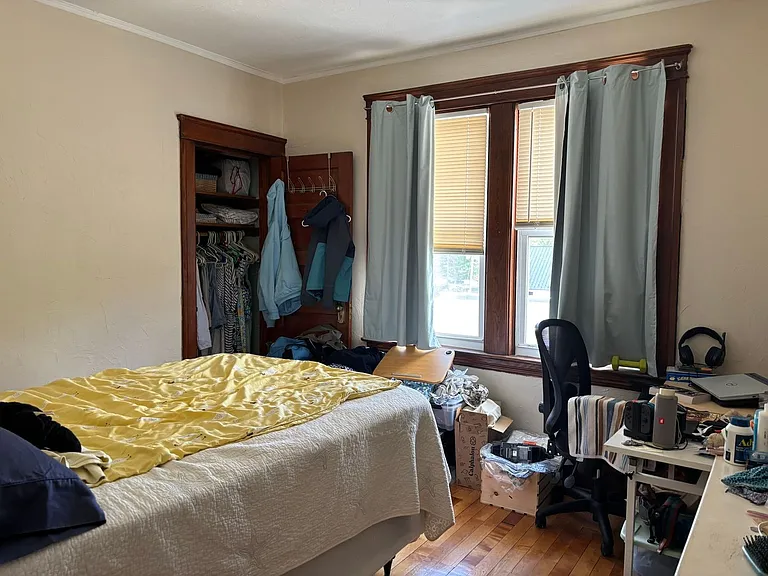 189 Grove — Photo 13