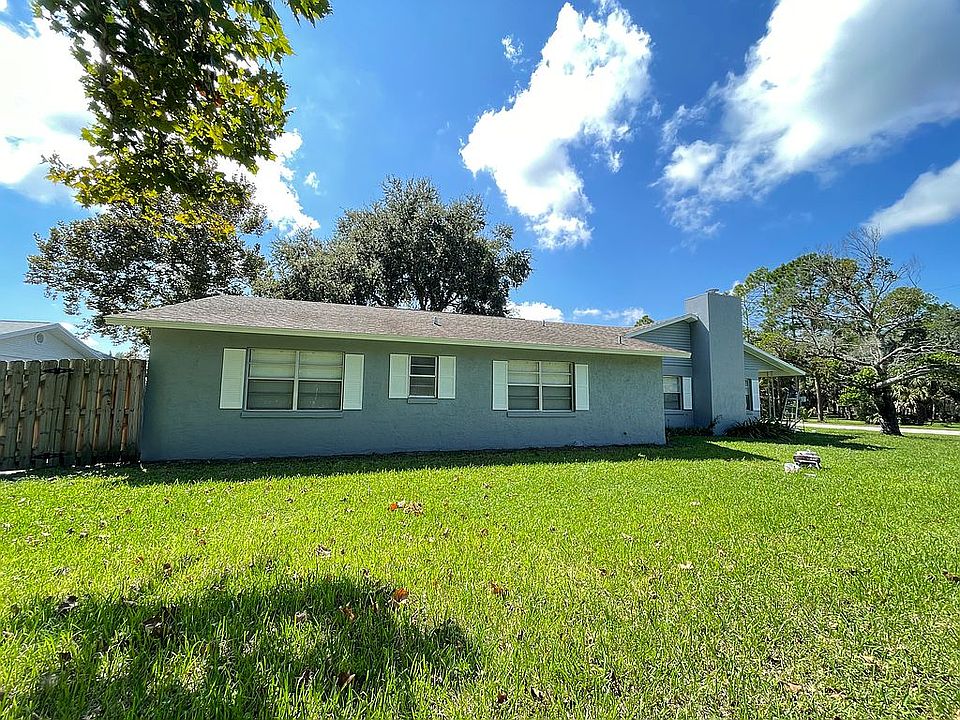 1st image of 300 Sanchez Ave